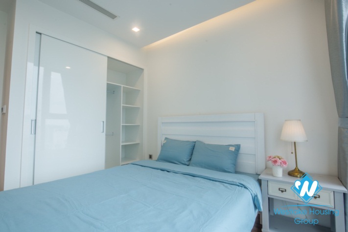 A charming 2 bedroom apartment for rent in Vinhomes Metropolis