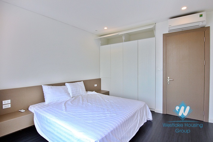 A gorgeous and modern 2 bedroom apartment for rent in Tay ho, Ha noi