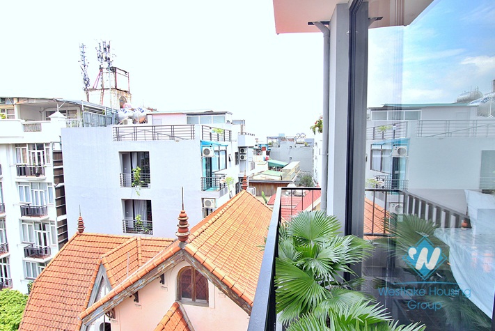 A gorgeous and modern 2 bedroom apartment for rent in Tay ho, Ha noi