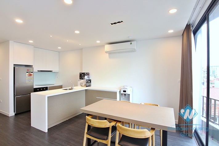 A gorgeous and modern 2 bedroom apartment for rent in Tay ho, Ha noi