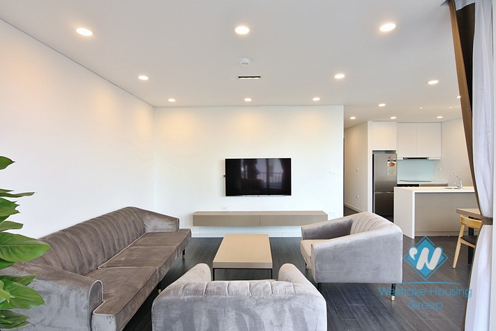 A gorgeous and modern 2 bedroom apartment for rent in Tay ho, Ha noi