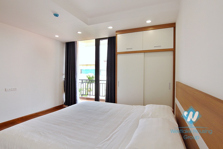 Beautiful and brightly 3 bedroom apartment for rent in Dang thai mai, Tay ho, Ha noi