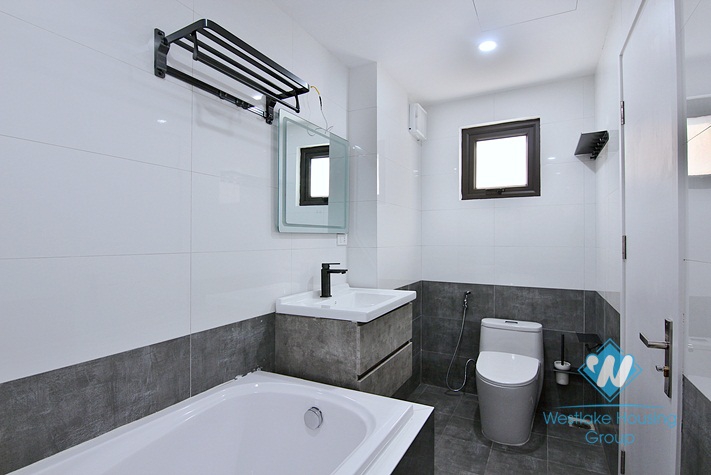 A moden and newly 2 bedroom apartment for rent in Tay ho str, Ha noi