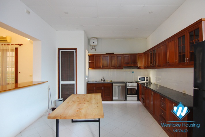 Nice house with courtyard for rent in Tay Ho District 