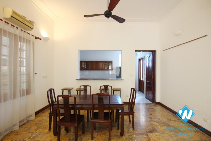 Nice house with courtyard for rent in Tay Ho District 