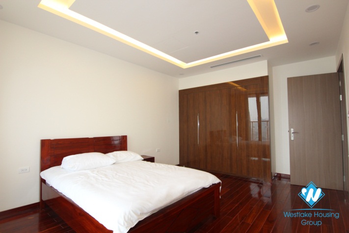 A fantastic apartment in Vinhomes Metropolis for rent 