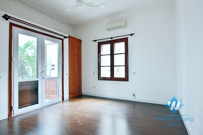 A 5 bedroom vila for rent in To ngoc van, Tay ho, Ha noi