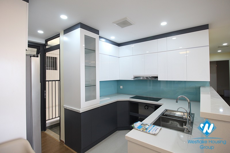 Modern 3-bedroom apartment with nice city view in Cau Giay Cau Giay