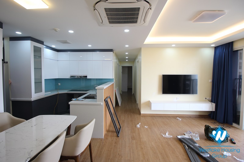 Modern 3-bedroom apartment with nice city view in Cau Giay Cau Giay