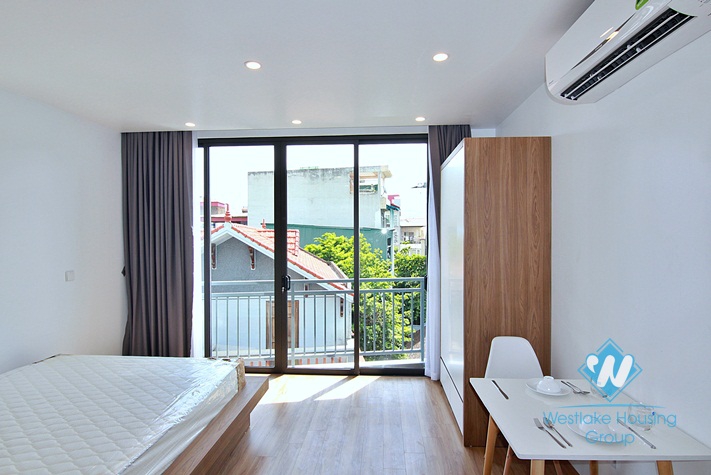 Brand new studio with load of natural light in Trinh cong son, Tay ho, Ha noi