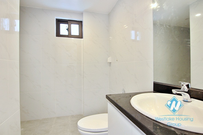 Brand new studio with load of natural light in Trinh cong son, Tay ho, Ha noi