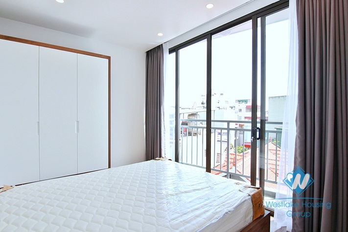 A newly 2 bedroom apartment with lot of natural light in Trinh cong son, Tay ho