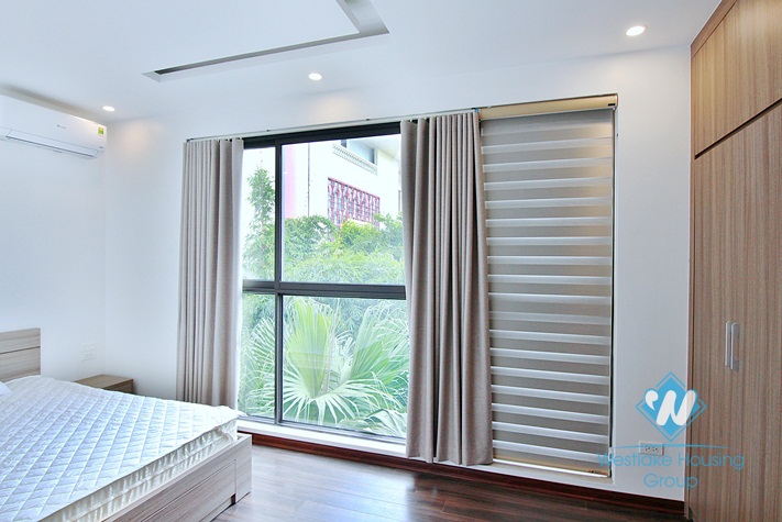 A brandnew and modern 2 bedroom apartment for rent in Tay ho, Ha noi