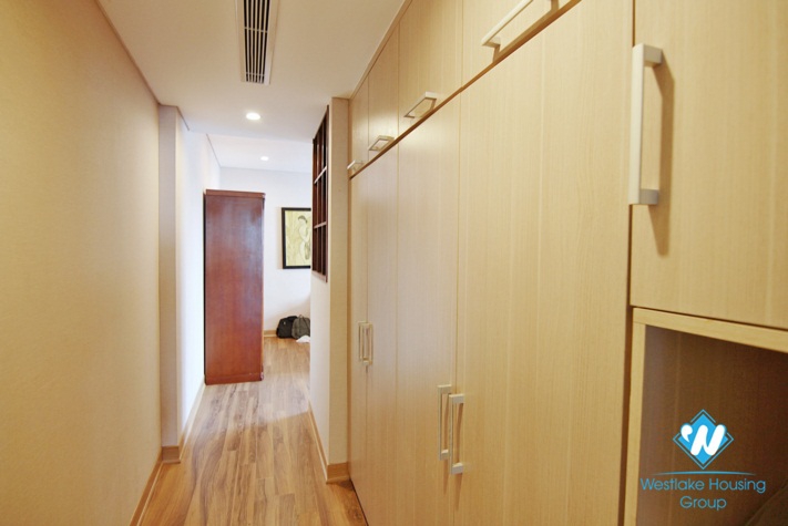 Lake view apartment with big size for rent in Tu Hoa st, Tay Ho District 