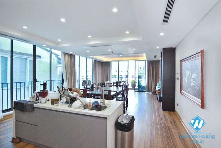 Lake view apartment with big size for rent in Tu Hoa st, Tay Ho District 