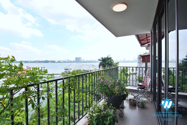 Lake view apartment with big size for rent in Tu Hoa st, Tay Ho District 