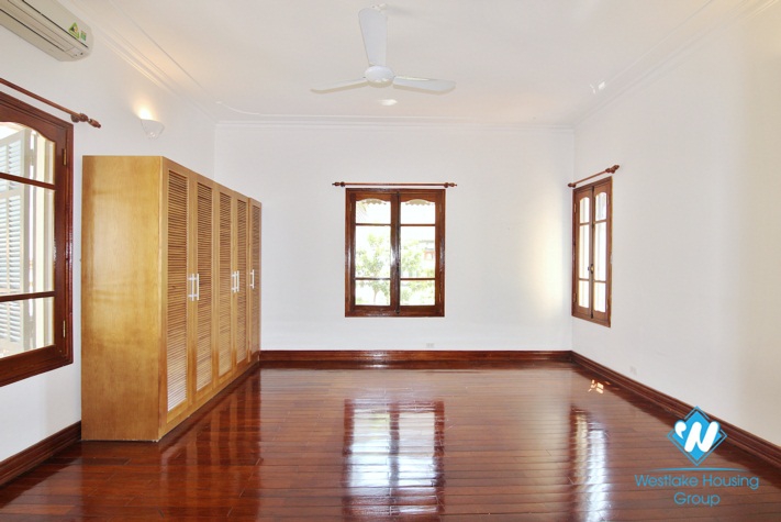 A beautiful secluded villa for rent in Tay Ho with swimming pool and garden