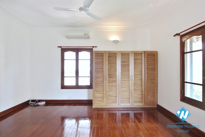 A beautiful secluded villa for rent in Tay Ho with swimming pool and garden