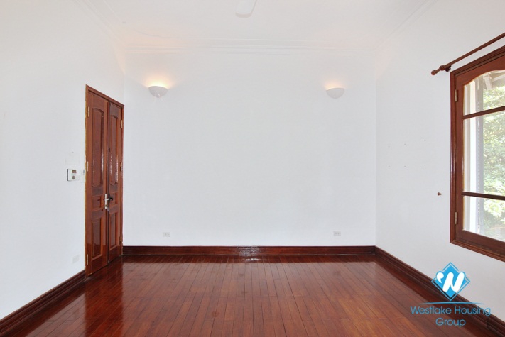 A beautiful secluded villa for rent in Tay Ho with swimming pool and garden