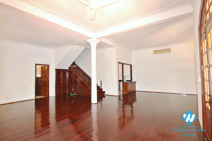 A beautiful secluded villa for rent in Tay Ho with swimming pool and garden