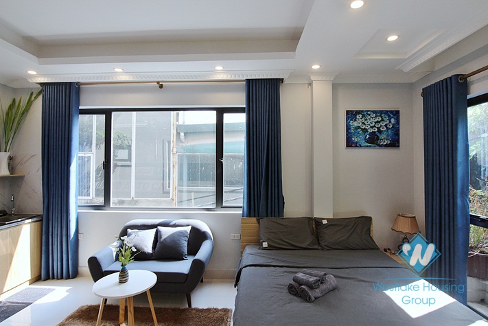 A newly and brightly studio for rent in Lac Long Quan, Tay Ho, Ha Noi