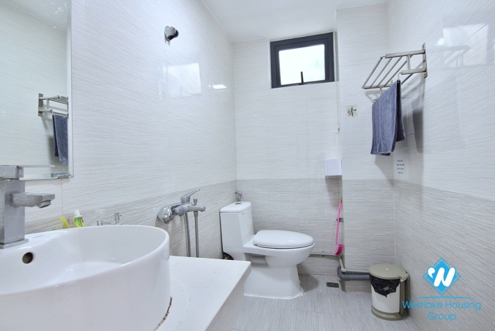 Bright studio for rent in Lac Long Quan st, Tay Ho, Ha Noi