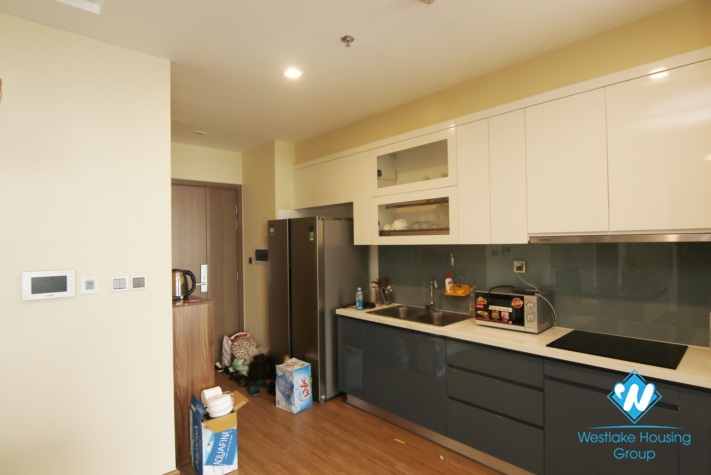 Elegant Japanese style apartment in Vinhomes Metropolis for rent 