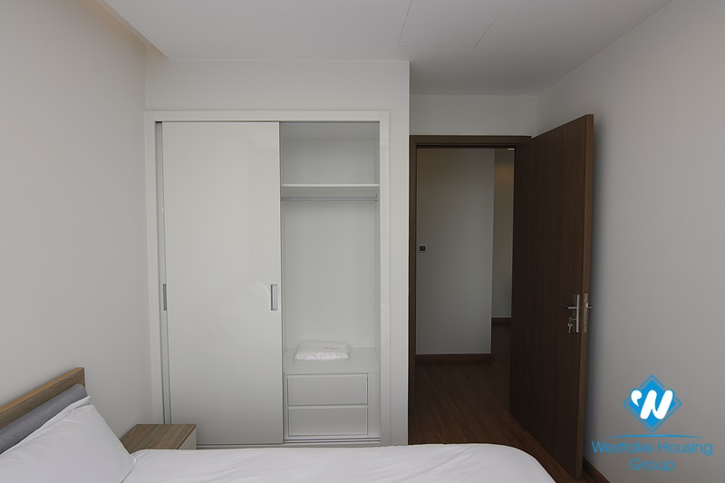 Modern 2-bedroom apartment with beautiful view in Vinhomes Metropolis