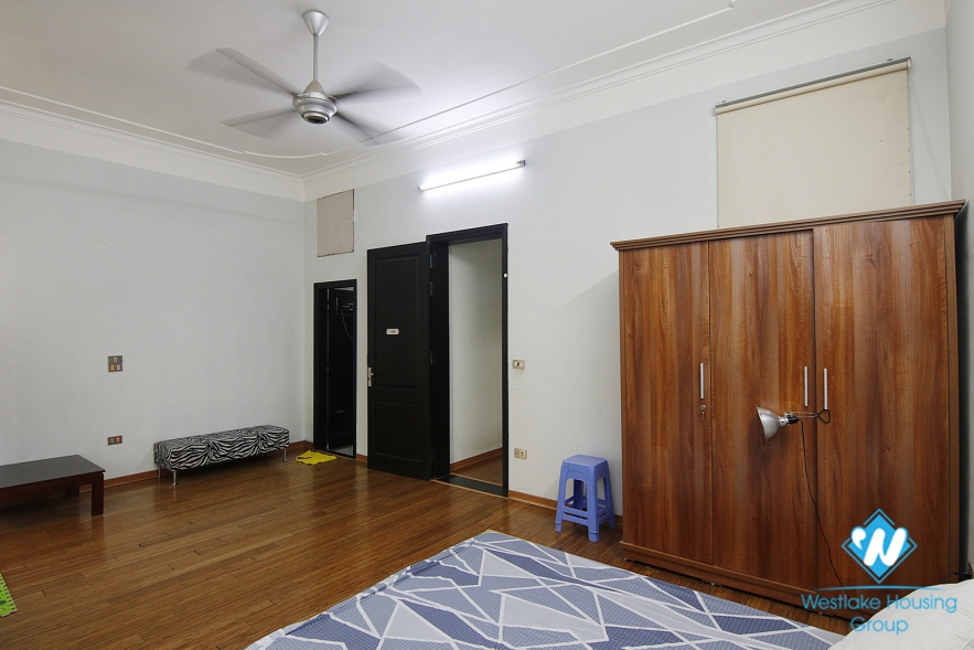 Three bedroom house for rent in Ngoc Thuy Long Bien
