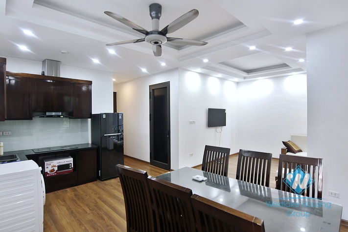 Spacious 1 bedroom apartment for rent in Xuan dieu, Tay ho, Ha noi