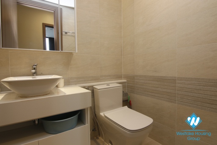 Elegant Japanese style apartment in Vinhomes Metropolis for rent 