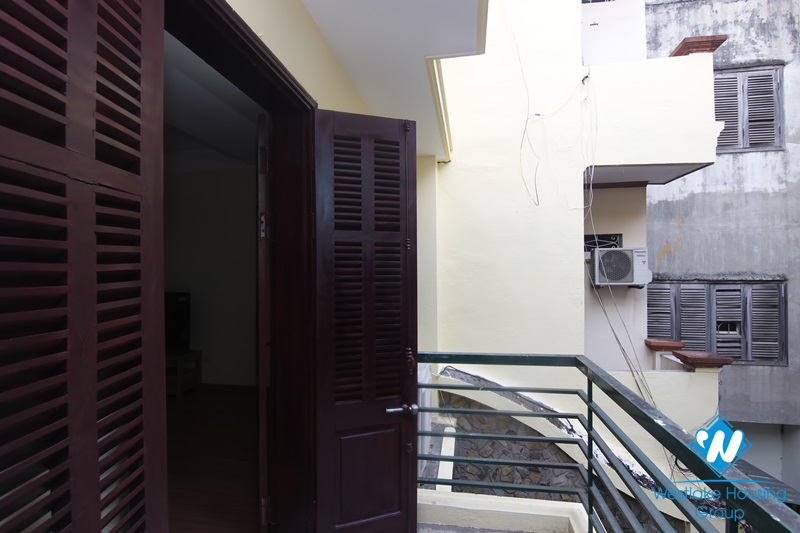 Spacious 3-bedroom house with a nice court yard for rent in Ba Dinh