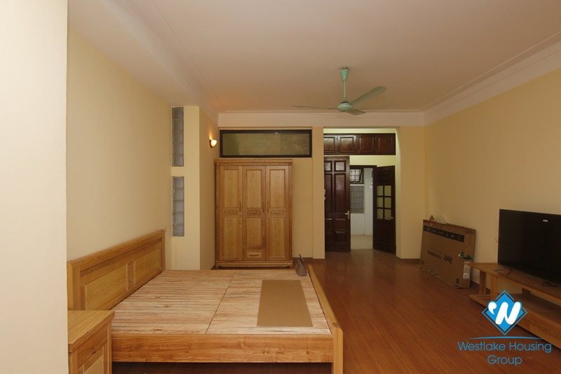 Spacious 3-bedroom house with a nice court yard for rent in Ba Dinh