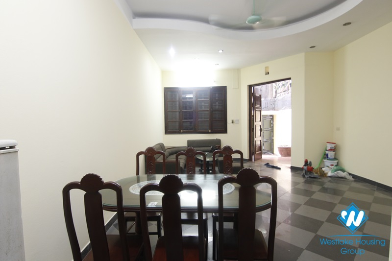 Spacious 3-bedroom house with a nice court yard for rent in Ba Dinh