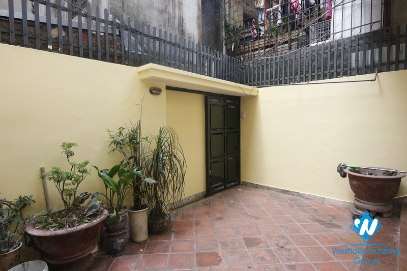 Spacious 3-bedroom house with a nice court yard for rent in Ba Dinh