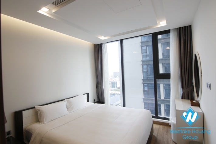 A supremely luxurious 1 bedroom apartment in Vinhomes Metropolis for rent