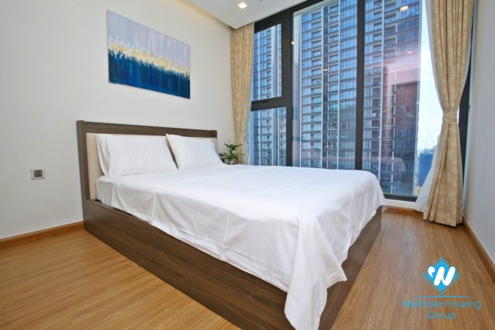 A well-decorated apartment for rent in Vinhome Metropolis, Lieu Giai, Ba Dinh