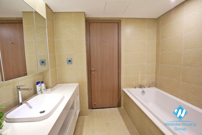 A well-decorated apartment for rent in Vinhome Metropolis, Lieu Giai, Ba Dinh