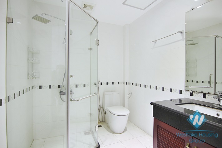 Serviced apartment with huge balcony for rent in Xuan Dieu, Tay Ho