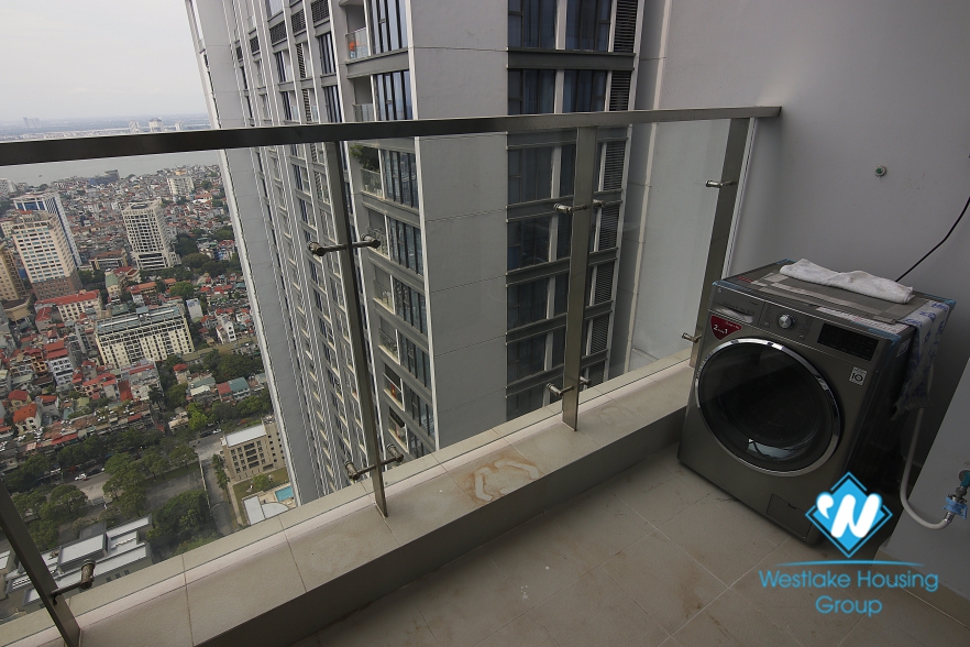 A beautiful 2 bedroom apartment for rent in Vinhomes Metropolis