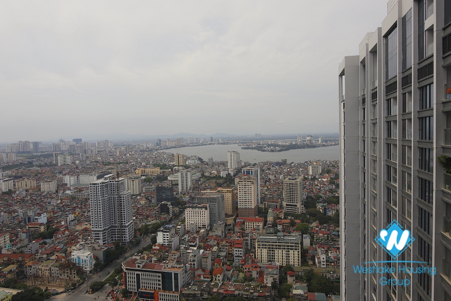 A beautiful 2 bedroom apartment for rent in Vinhomes Metropolis