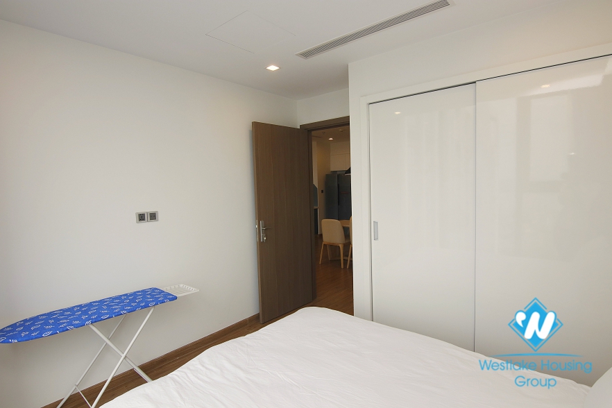 A beautiful 2 bedroom apartment for rent in Vinhomes Metropolis