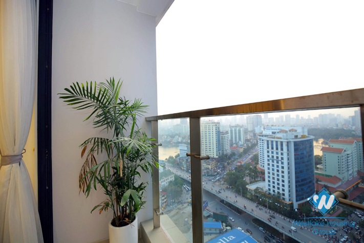 Lovely apartment for rent in Vinhome Metropolis, Ba Dinh
