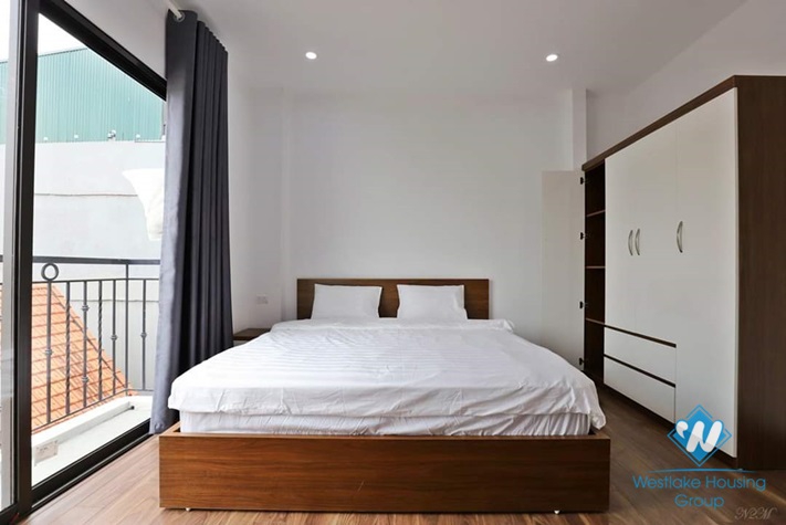 Lake view serviced apartment for rent in Yen Phu village, Tay Ho