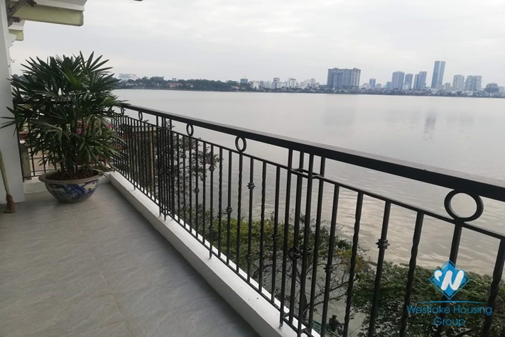 Lake view serviced apartment for rent in Yen Phu village, Tay Ho
