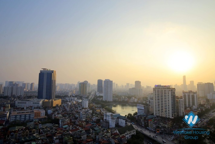 Lovely apartment for rent in Vinhome Metropolis, Ba Dinh