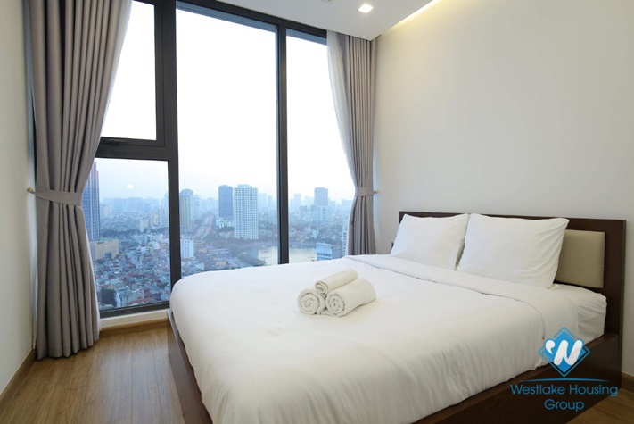 Lovely apartment for rent in Vinhome Metropolis, Ba Dinh