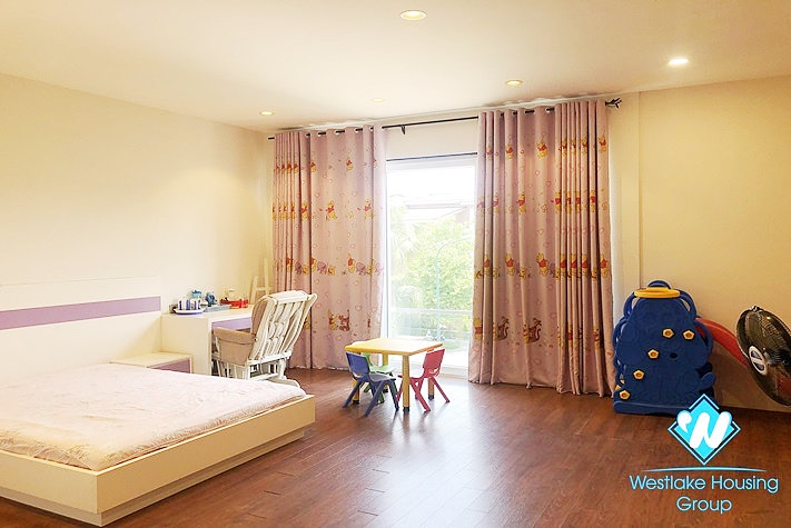 A marvelous splendid villa for rent in Ciputra Compound