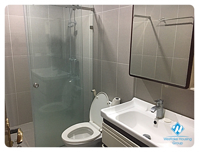 Cheap 3-bedroom apartment in Goldmark City