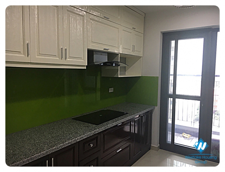 Cheap 3-bedroom apartment in Goldmark City